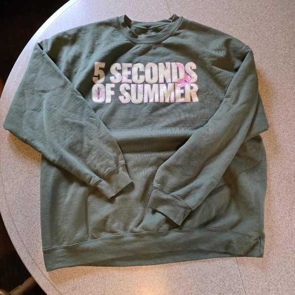5sos 2023 tour crewneck - Picture 2 of 8